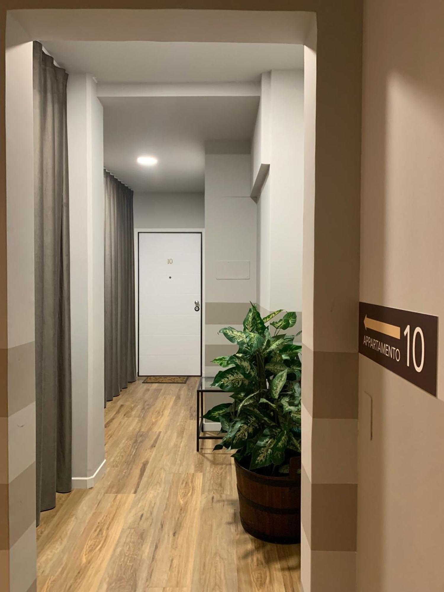 Apartment Hotel Marchesini ラヴェンナ エクステリア 写真